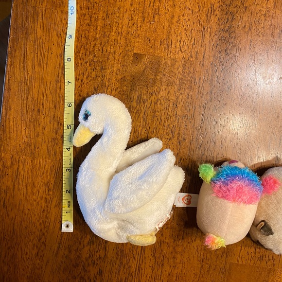 Ty beanie babies.  Total of five in group. - Picture 13 of 15